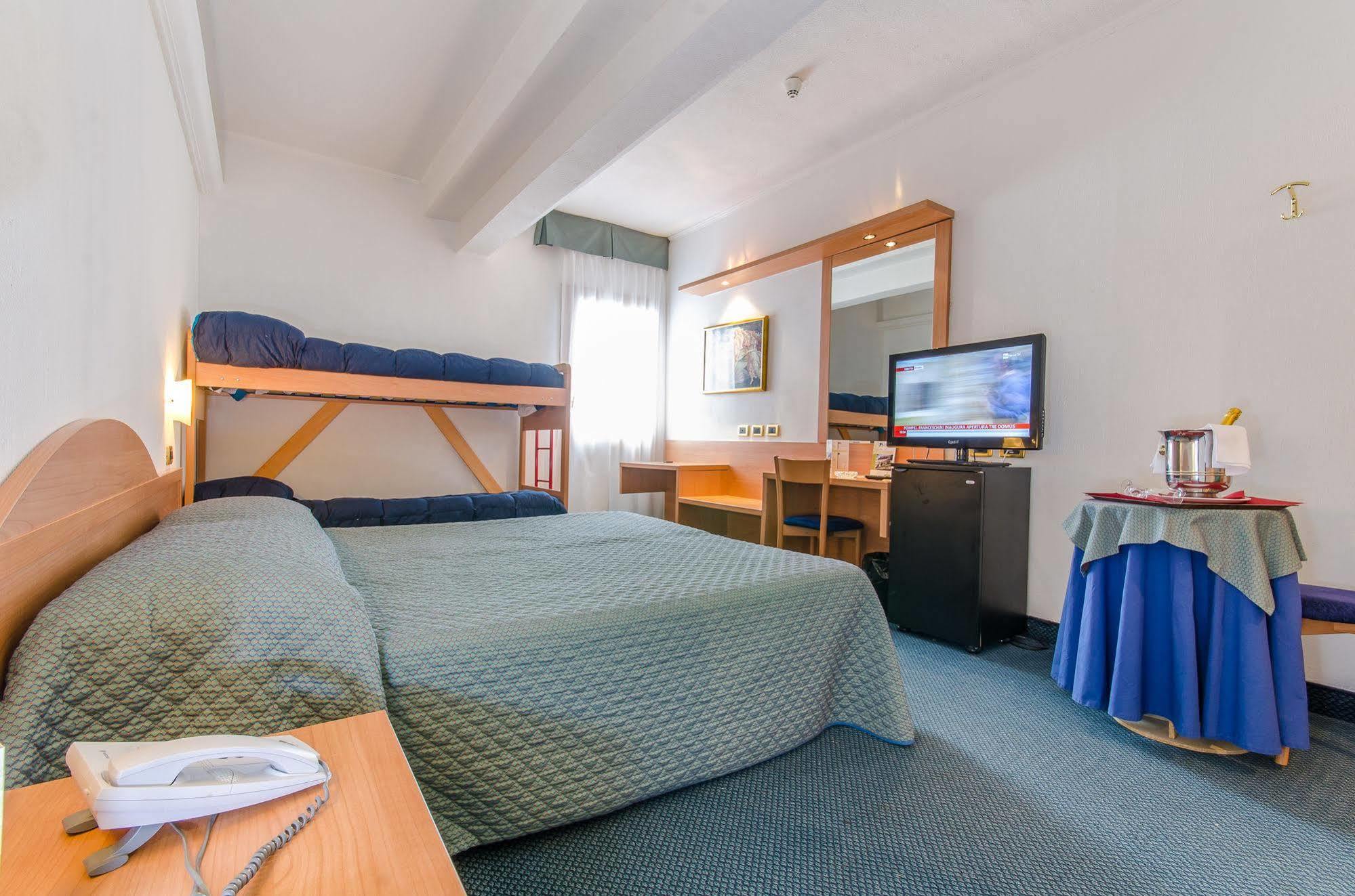 Hotel Residence Club Primula بيسكاسيرولي المظهر الخارجي الصورة